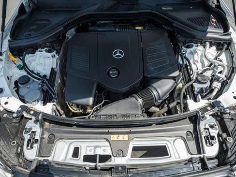 Certified 2025 Mercedes-Benz GLC 350e 4MATIC image 19