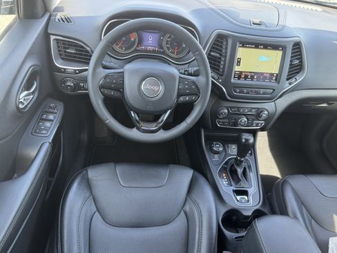 Used 2023 Jeep Cherokee Altitude Lux image 7