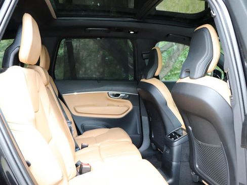 Used 2023 Volvo XC90 T8 Ultimate AWD/4WD image 30