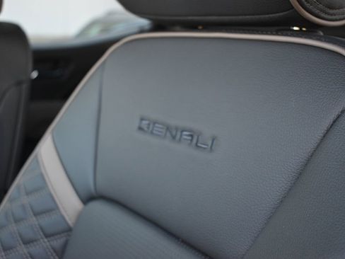 New 2026 GMC Canyon Denali image 16