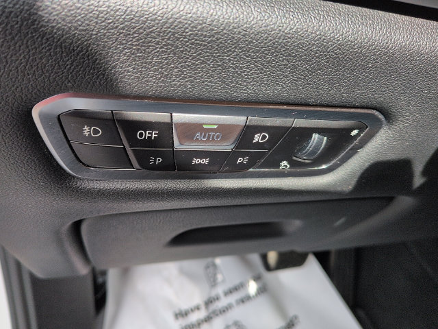 Used 2022 BMW X7 xDrive40i w/ Premium Package AWD/4WD image 18