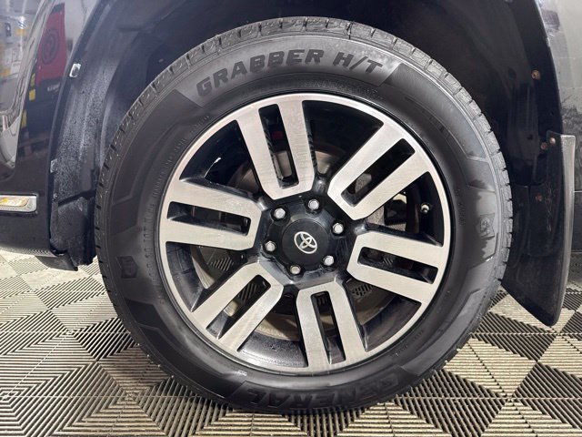 Used 2015 Toyota 4Runner Limited AWD/4WD image 10