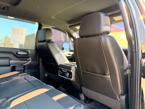 Used 2021 Chevrolet Silverado 2500 LTZ w/ Carhartt Edition AWD/4WD image 23