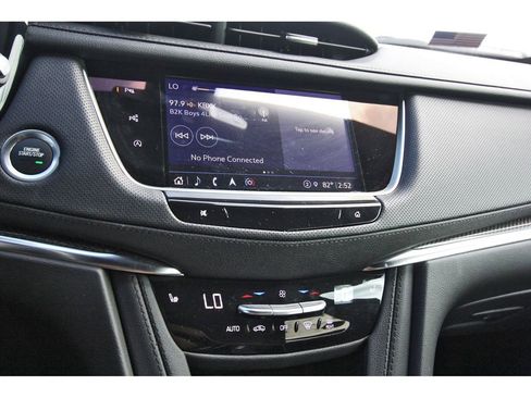 Certified 2024 Cadillac XT5 Sportv w/ Technology Package image 10