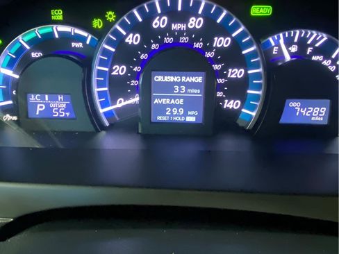 Used 2012 Toyota Camry XLE w/ Leather Pkg image 17