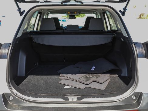 Certified 2020 Toyota RAV4 XLE w/ Carpet Mat Package FWD image 24