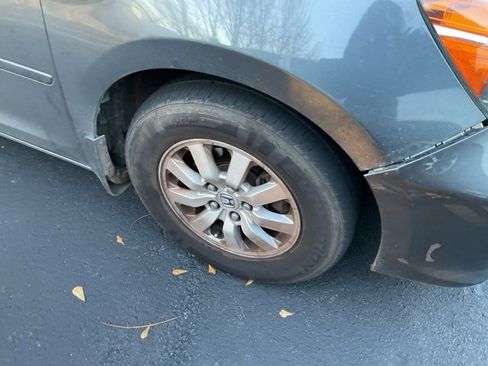 Used 2010 Honda Odyssey EX-L image 3