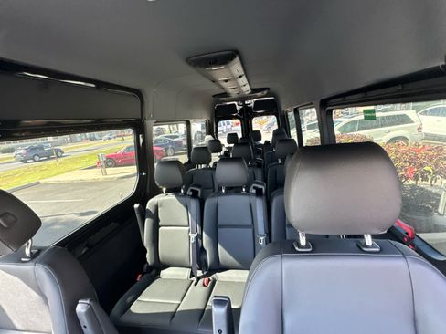 New 2025 Mercedes-Benz Sprinter 2500 image 18