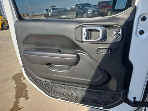 Used 2023 Jeep Wrangler Unlimited Sport AWD/4WD image 28