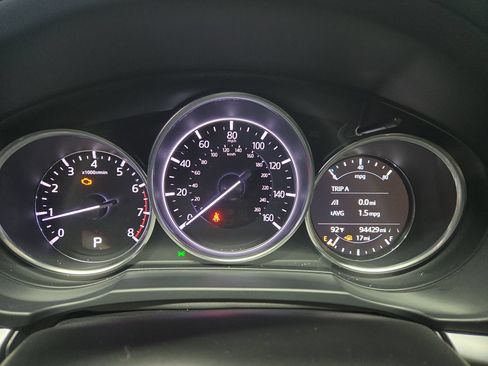 Used 2018 MAZDA CX-5 Touring w/ Preferred Equipment Package AWD/4WD image 18