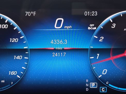 Certified 2023 Mercedes-Benz GLA 250 w/ Premium Package image 19
