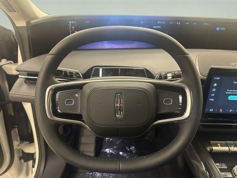 New 2026 Lincoln Nautilus Reserve w/ Jet Appearance Package image 12