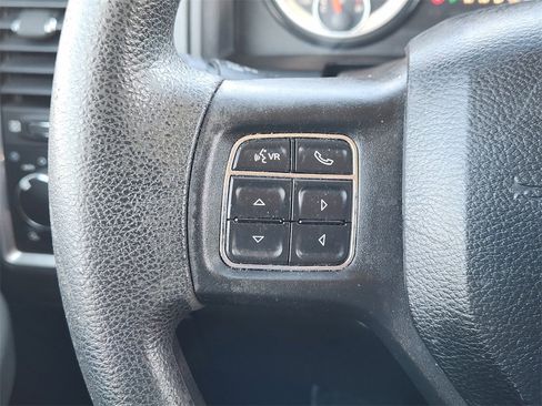 Used 2019 RAM 1500 Classic SLT image 29