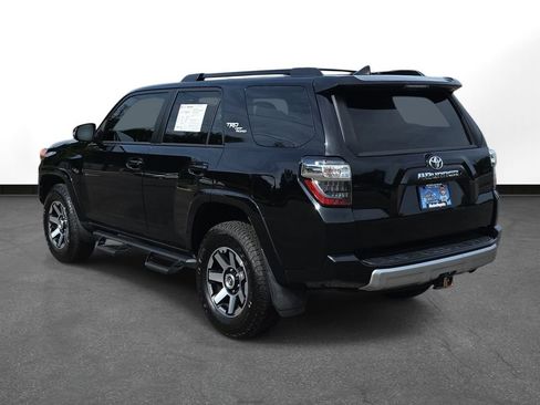 Used 2019 Toyota 4Runner TRD Off-Road Premium AWD/4WD image 9