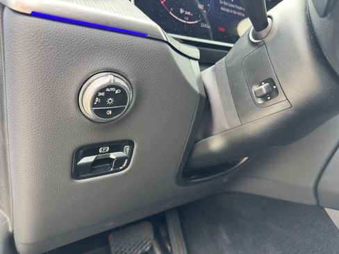 Certified 2026 Mercedes-Benz GLC 300 image 7