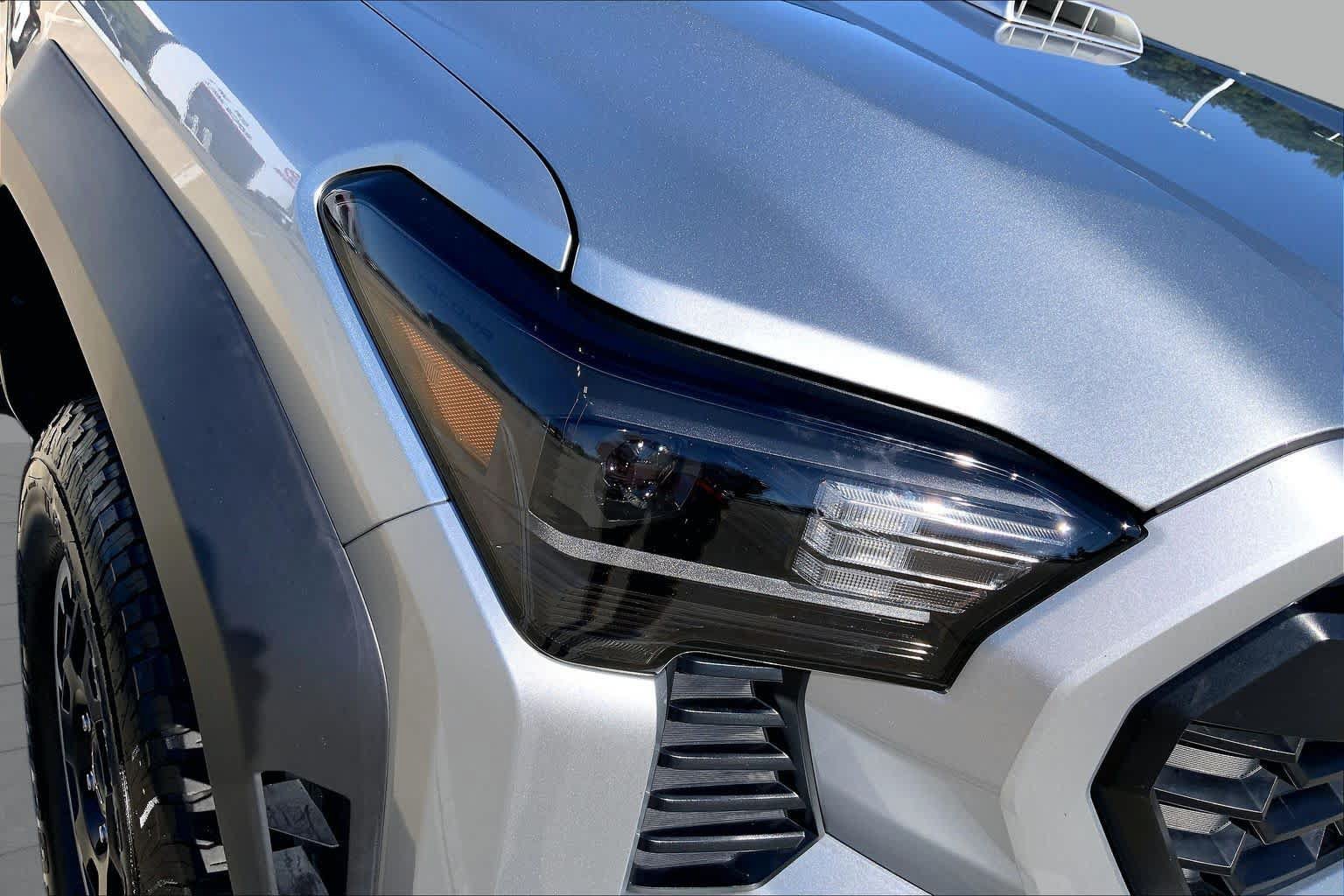 Used 2024 Toyota Tacoma TRD Off-Road AWD/4WD image 26