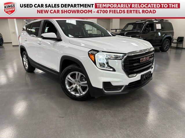 Used 2024 GMC Terrain SLE AWD/4WD image 1