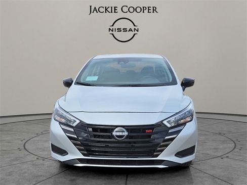 New 2025 Nissan Versa SR w/ Trunk Package image 8