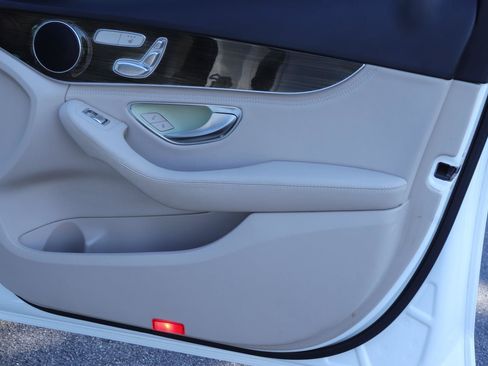Used 2016 Mercedes-Benz C 300 Sedan image 14