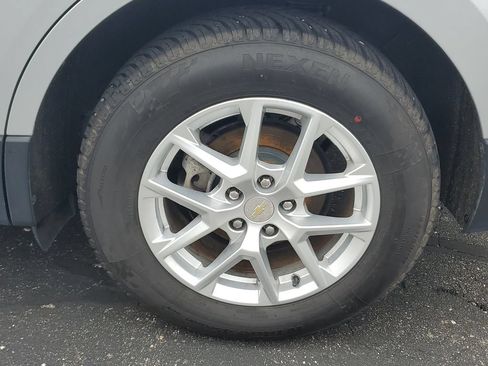 Used 2022 Chevrolet Equinox LT AWD/4WD image 6