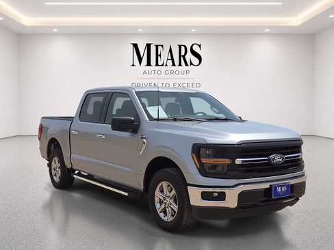 Used 2025 Ford F150 XLT w/ Equipment Group 301A Standard AWD/4WD image 7