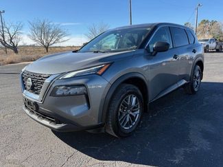 Used 2021 Nissan Rogue S video 1
