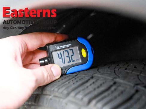 Used 2023 Nissan Murano SV image 26