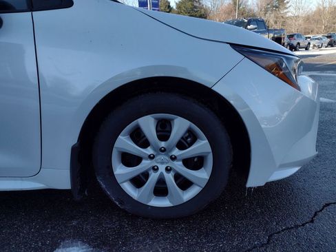 Used 2025 Toyota Corolla LE image 10