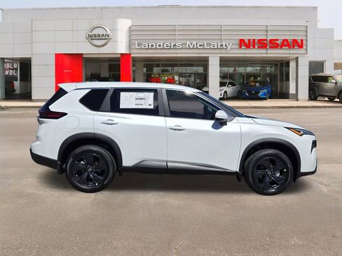 New 2026 Nissan Rogue SV w/ Cold Weather Package FWD image 2