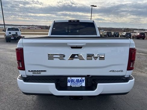 New 2026 RAM 2500 Laramie AWD/4WD image 4