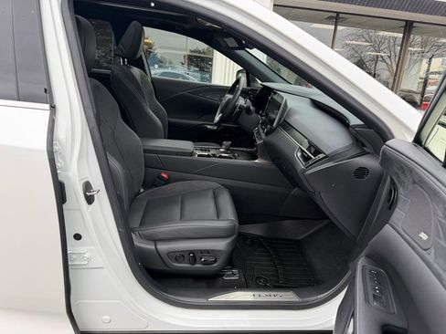 Used 2024 Lexus RX 450h 450h+ Luxury AWD w/ Convenience Package image 23