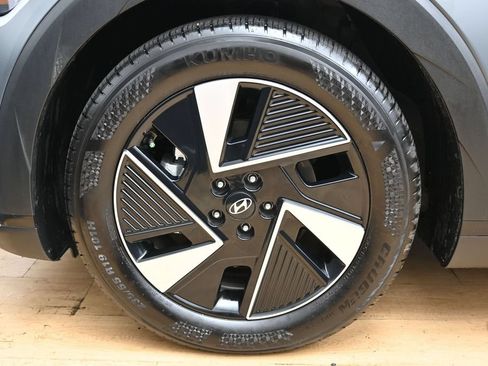 Used 2025 Hyundai Ioniq 5 SEL RWD image 27