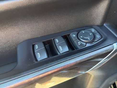 Used 2019 Chevrolet Silverado 1500 LTZ w/ LTZ Plus Package AWD/4WD image 14