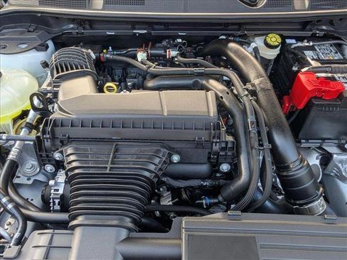 New 2025 Lincoln Corsair AWD image 17