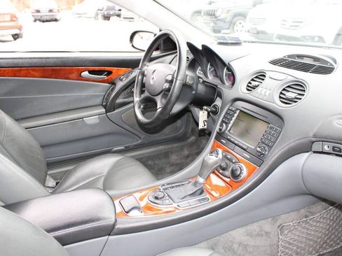 Used 2005 Mercedes-Benz SL 500 w/ AMG Sport Pkg image 20