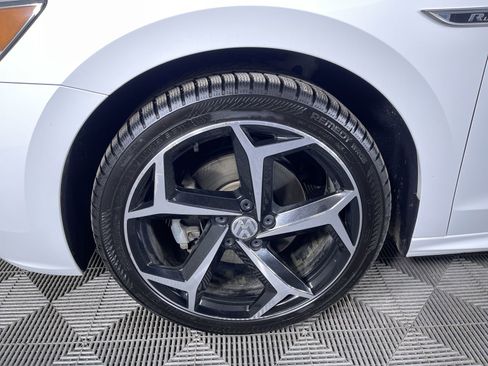 Used 2020 Volkswagen Passat 2.0T R-Line image 25