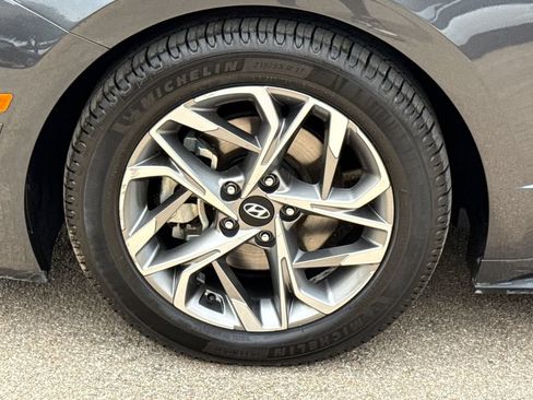 Used 2021 Hyundai Sonata SEL w/ Convenience Package FWD image 9