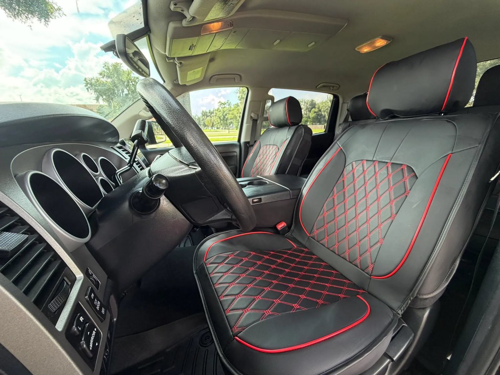 Used 2013 Toyota Tundra 4x4 CrewMax w/ Tow Pkg image 16