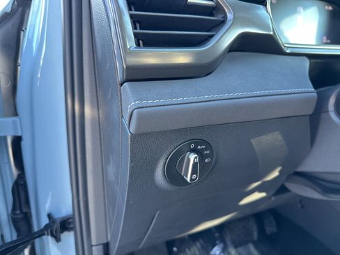 New 2026 Volkswagen Taos SE AWD/4WD image 12