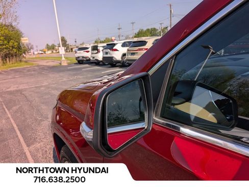 Used 2023 Chevrolet Traverse Premier w/ LPO, Floor Liner Package AWD/4WD image 47