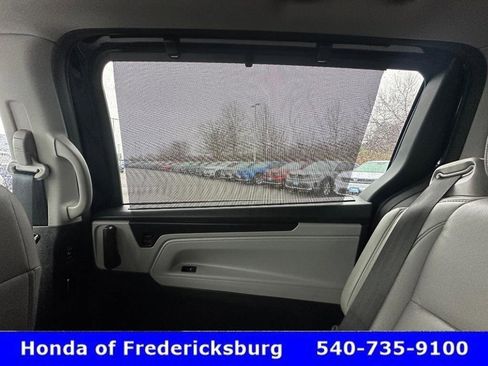 Used 2023 Honda Odyssey EX-L image 46