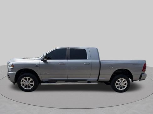 Used 2023 RAM 2500 Laramie AWD/4WD image 3