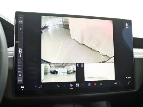 Used 2023 Tesla Model X AWD/4WD image 18