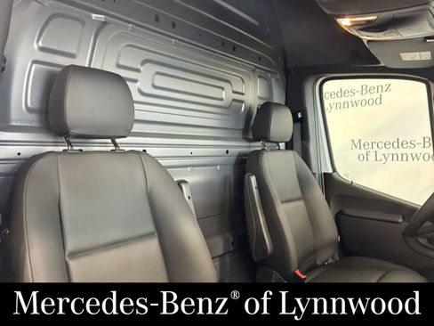 New 2026 Mercedes-Benz Sprinter 2500 image 13