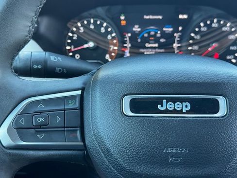 Used 2023 Jeep Compass Limited AWD/4WD image 25
