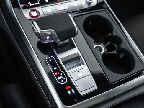 Used 2025 Audi RS Q8 performance image 19