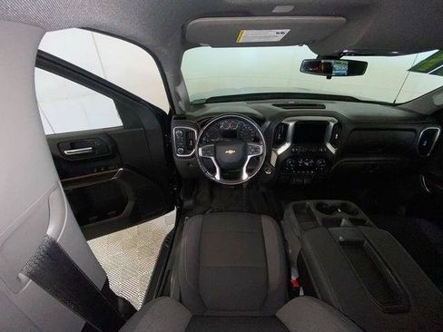 Used 2021 Chevrolet Silverado 1500 LT AWD/4WD image 34