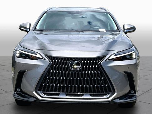 Used 2024 Lexus NX 250 FWD w/ Towing Package (2000 Lbs) image 4