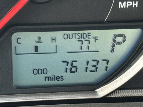 Used 2015 Toyota RAV4 LE AWD/4WD image 18