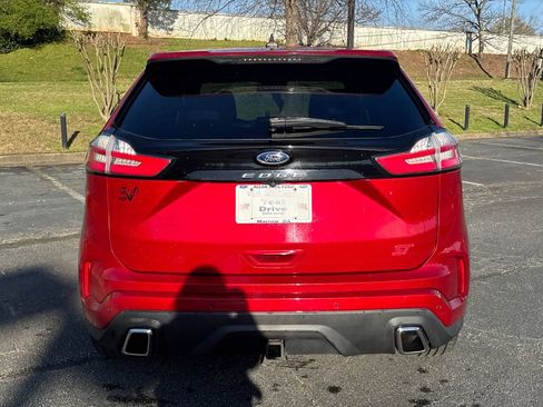 Used 2022 Ford Edge ST image 6